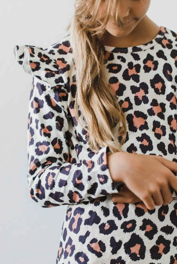 Brand new ๐ Itty Bitty Kid's Boutique ๐ง Girls Wild One Ruffle Tee ๐ 4 Itty Bitty Kid's Boutique Girls Wild One Ruffle Tee